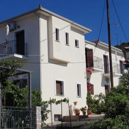 Mylos Hotel 3*